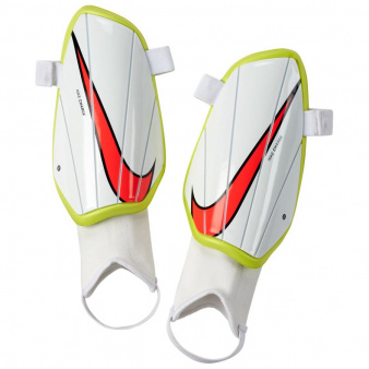Nagolenniki Nike Charge SP2164 104