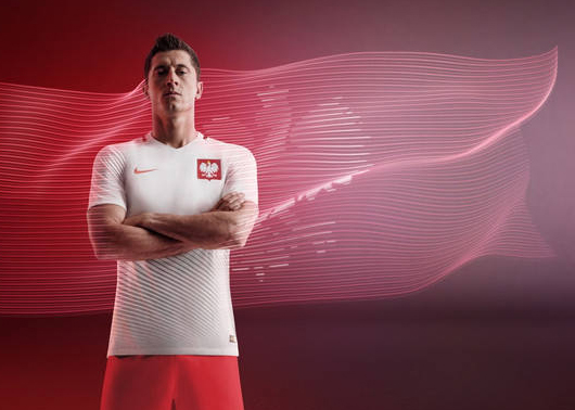 ROBERT LEWANDOWSKI W KOSZULCE NIKE POLSKA NIKE_ROBERT_LEWANDOWSKI